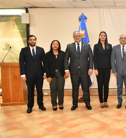 IESPEC y el IES-ENMP firman acuerdo de cooperación para capacitar a...