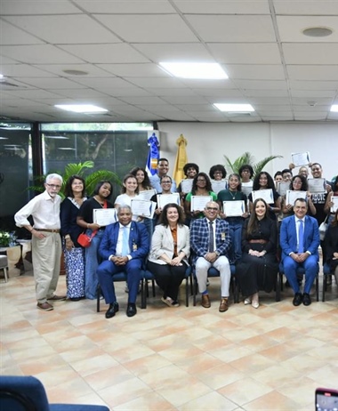 JCE-IESPEC realiza coloquio con miras a fortalecer el voto de los...