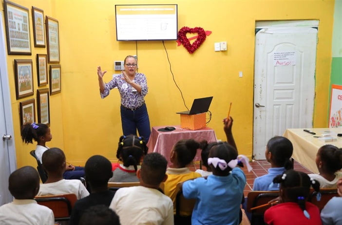 JCE-IESPEC llevan el “Taller Voces e Identidad” a niños y niñas de Mao,...