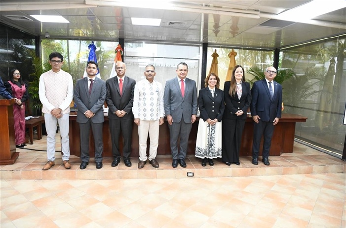 JCE-IESPEC celebra conferencia sobre el Sistema Electoral de la India