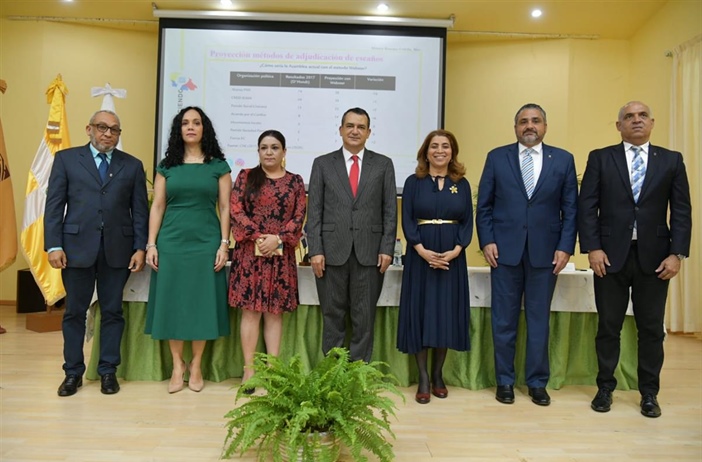 JCE inicia maestría en alta gerencia de partidos con conferencia sobre...