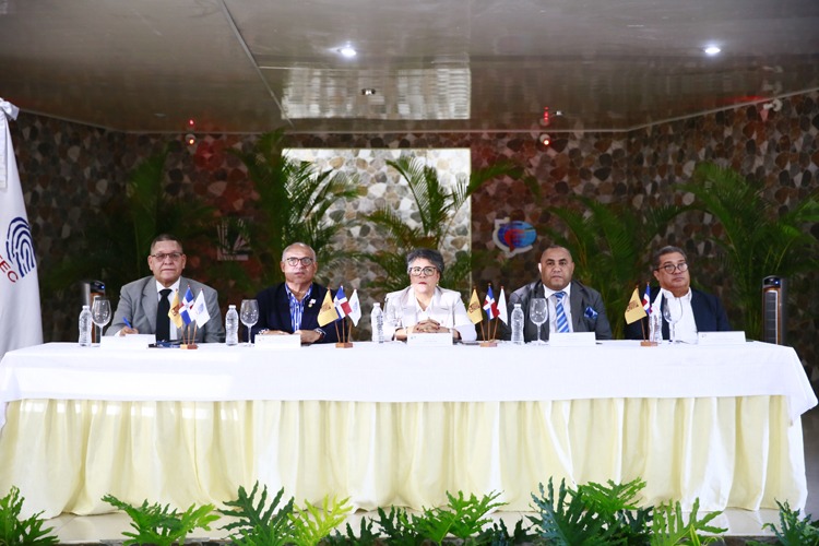 Realizan conferencia “El rol de la JCE y los valores democráticos” en Santiago de los Caballeros