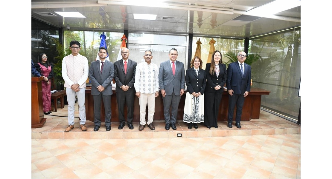 JCE-IESPEC celebra conferencia sobre el Sistema Electoral de la India